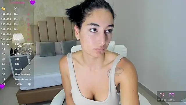 Scarlett 12 online show from March 12, 2026, 9:24 am