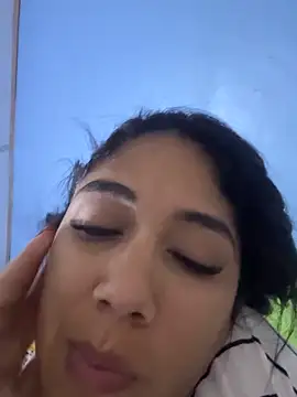 Snapshot of Isabella-2709 chatting on October 1, 2025, 12:06 am Isabella-2709 online show from October 1, 2025, 12:06 am