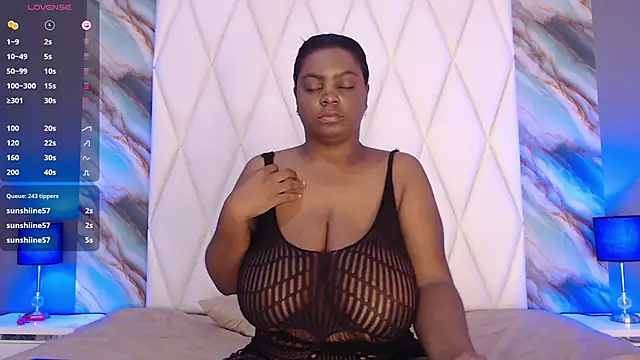 PenelopeBoobss online show from November 8, 2025, 12:31 pm