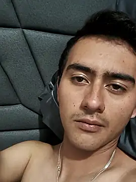 Snapshot of -mrpaul chatting on October 11, 2025, 9:05 pm -mrpaul online show from October 11, 2025, 9:05 pm