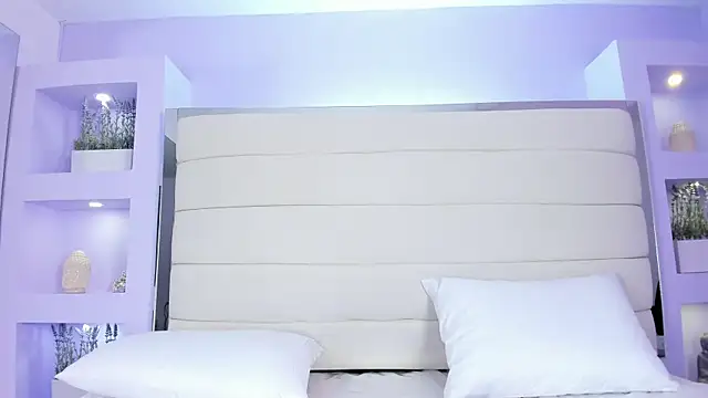 LunnaBlake online show from January 11, 2026, 4:36 pm