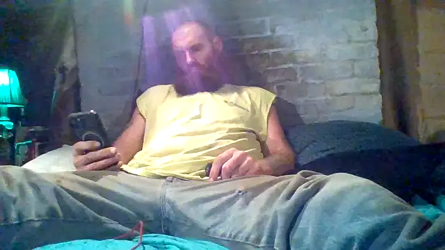 Snapshot of Cowboy815 chatting on November 6, 2025, 5:44 am Cowboy815 online show from November 6, 2025, 5:44 am