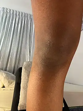 AmyRoss 1 online show from April 8, 2026, 1:34 pm