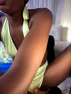 AmyRoss 1 online show from December 2, 2025, 11:28 pm