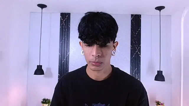 Franvill Trato online show from October 23, 2025, 7:01 pm