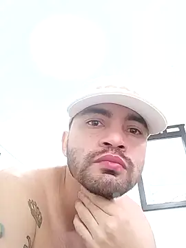 Snapshot of este_juan chatting on October 26, 2025, 1:44 pm este juan online show from October 26, 2025, 1:44 pm