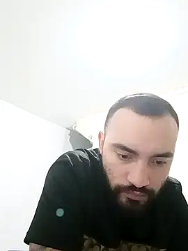 Snapshot of este_juan chatting on January 13, 2026, 2:15 am este juan online show from January 13, 2026, 2:15 am