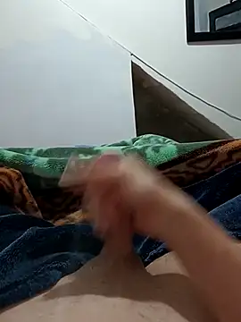 Snapshot of este_juan chatting on November 26, 2025, 5:07 am este juan online show from November 26, 2025, 5:07 am