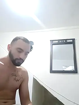 Snapshot of este_juan chatting on January 8, 2026, 12:27 am este juan online show from January 8, 2026, 12:27 am