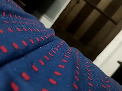 Snapshot of este_juan chatting on January 11, 2026, 5:03 am este juan online show from January 11, 2026, 5:03 am