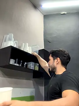 Snapshot of Darg98 chatting on September 12, 2025, 4:01 am Darg98 online show from September 12, 2025, 4:01 am