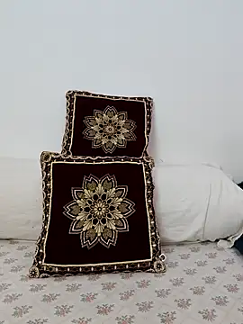 Miss Riya20 online show from November 29, 2025, 6:57 am