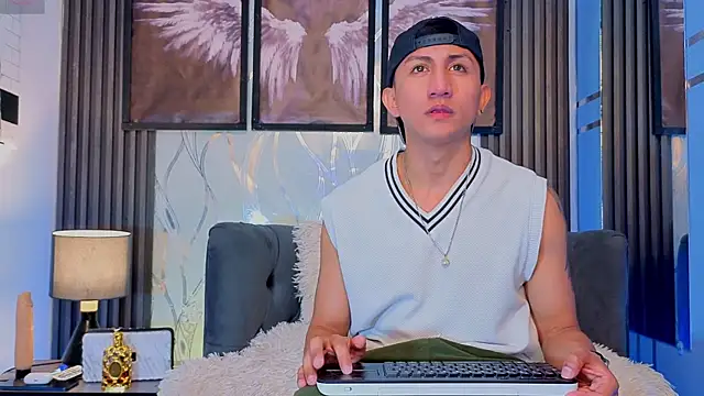 oliver mr  online show from March 31, 2026, 7:49 pm