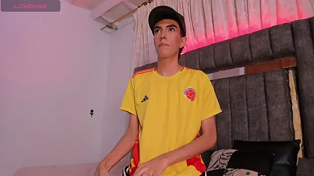 dylan 202520  online show from October 11, 2025, 11:50 pm