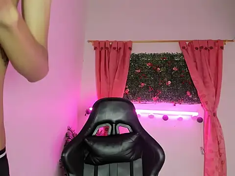 dylan 202520  online show from September 18, 2025, 11:24 am