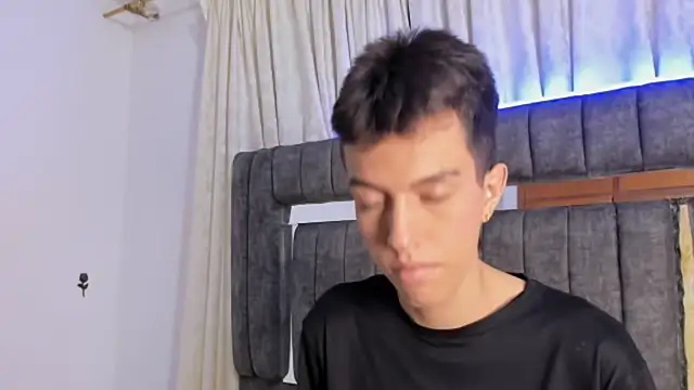 dylan 202520  online show from September 16, 2025, 11:33 am