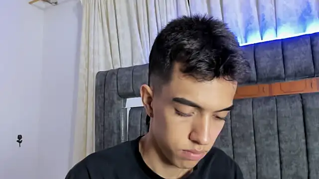 dylan 202520  online show from September 25, 2025, 11:27 am