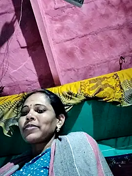 Pooja750 online show from December 2, 2025, 12:44 am