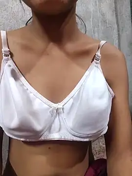 Snapshot of seemujaan chatting on January 13, 2026, 4:00 pm seemujaan online show from January 13, 2026, 4:00 pm