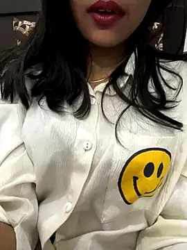 Snapshot of seemujaan chatting on October 28, 2025, 3:51 am seemujaan online show from October 28, 2025, 3:51 am