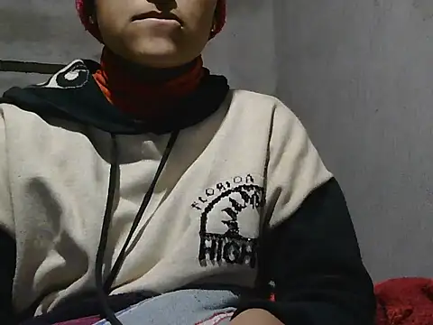 Snapshot of seemujaan chatting on January 7, 2026, 3:17 pm seemujaan online show from January 7, 2026, 3:17 pm