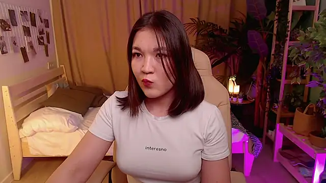 Halle Berrry online show from January 12, 2026, 2:02 pm