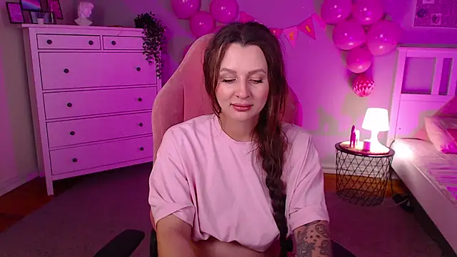 Barbara Brylska online show from September 22, 2025, 2:12 pm