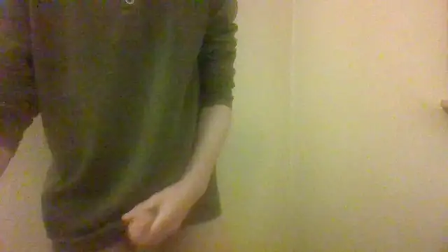 your boy toy18 online show from October 1, 2025, 11:36 am