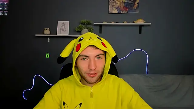 joseph bear  online show from September 18, 2025, 5:21 am