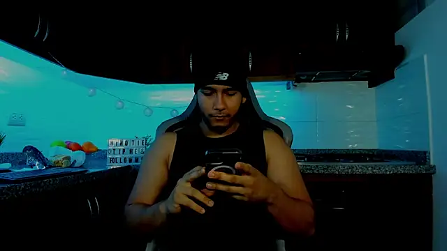 Snapshot of chatting on January 17, 2026, 1:15 pm online show from January 17, 2026, 1:15 pm