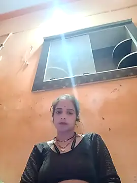Miss 143 online show from September 23, 2025, 7:04 am