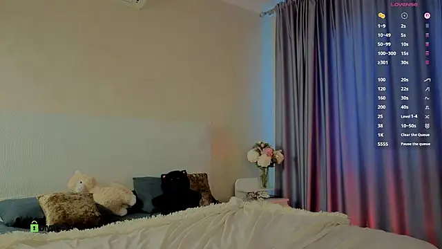 Snapshot of _sophielov chatting on February 20, 2026, 6:26 am sophielov online show from February 20, 2026, 6:26 am