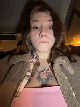 Mimiumuy online show from December 20, 2025, 2:42 pm