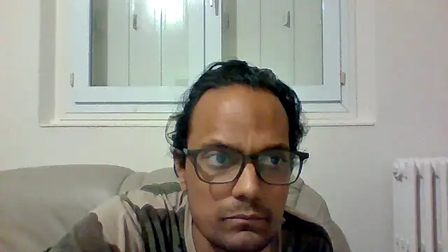 Joan5014 online show from April 17, 2026, 11:18 pm