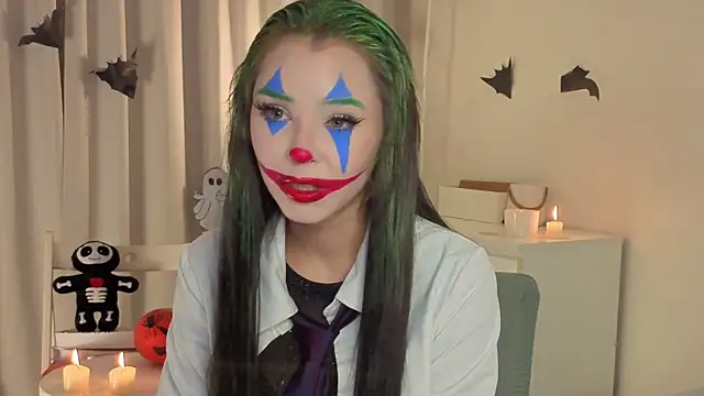 slyshypie online show from October 31, 2025, 1:30 pm