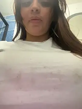 sarahreyess 11 online show from January 13, 2026, 10:24 pm