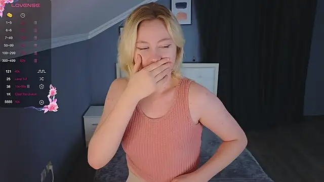 Snapshot of Violet_Willis chatting on October 15, 2025, 3:09 pm Violet Willis online show from October 15, 2025, 3:09 pm