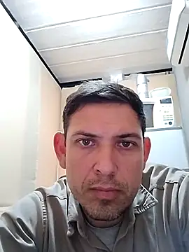 Snapshot of Az-09Ga chatting on June 4, 2026, 12:32 pm Az-09Ga online show from June 4, 2026, 12:32 pm