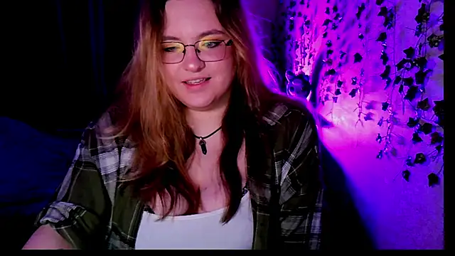 Snapshot of ZayaRush chatting on October 23, 2025, 10:14 am ZayaRush online show from October 23, 2025, 10:14 am