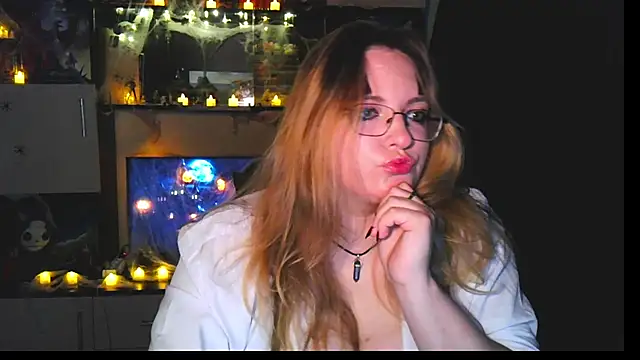 Snapshot of ZayaRush chatting on October 27, 2025, 12:28 pm ZayaRush online show from October 27, 2025, 12:28 pm