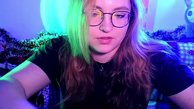 Snapshot of ZayaRush chatting on January 11, 2026, 9:44 pm ZayaRush online show from January 11, 2026, 9:44 pm