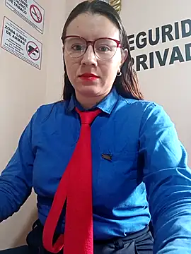 Hannah-colx online show from October 29, 2025, 2:16 pm