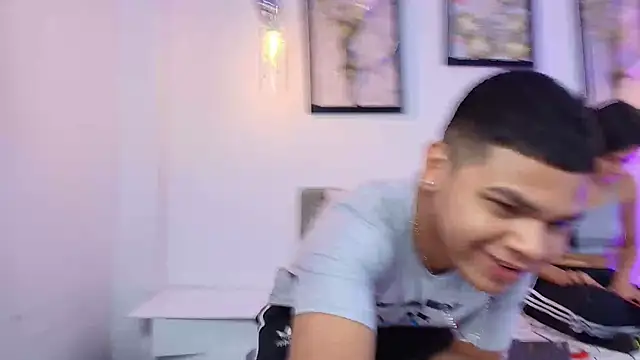 Snapshot of DannySamm chatting on October 15, 2025, 12:02 pm DannySamm online show from October 15, 2025, 12:02 pm
