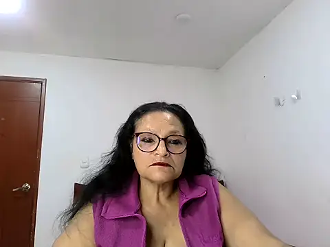  Cristal online show from November 6, 2025, 8:13 pm