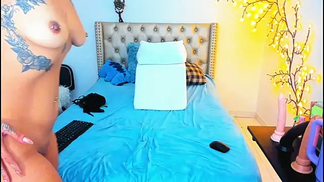 LenaStylesOA online show from September 28, 2025, 12:50 am