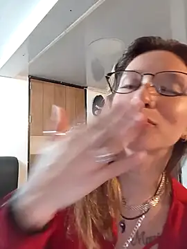 Snapshot of Licethf00x chatting on December 18, 2025, 1:00 am Licethf00x online show from December 18, 2025, 1:00 am