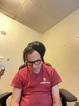 NicPolaris online show from April 13, 2026, 6:23 pm