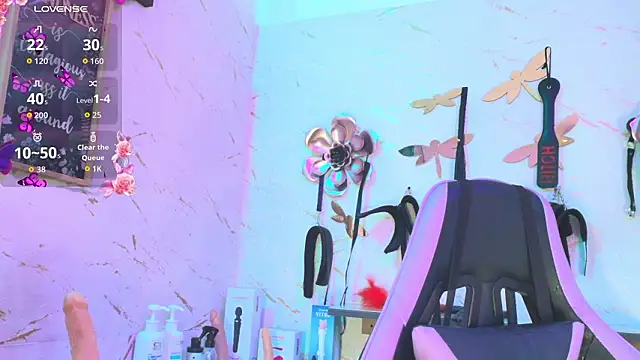 Natasha-Adams online show from March 24, 2026, 10:10 pm