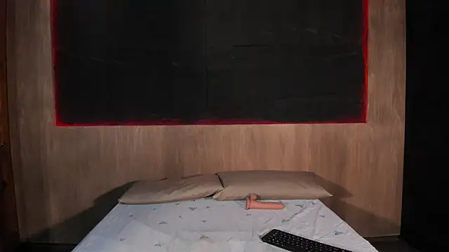 ScarlettSinclaiir online show from November 7, 2025, 9:58 am