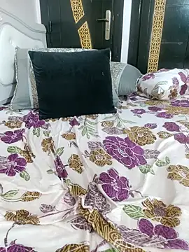 Hot-lino online show from October 26, 2025, 2:34 am